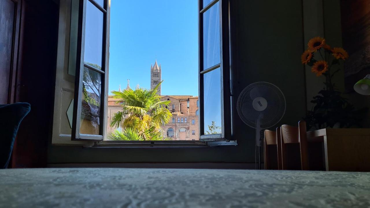 Casa Del Bravo - Camera Signorile '800 Sugli Antichi Orti Senesi Hotel Siena Bagian luar foto