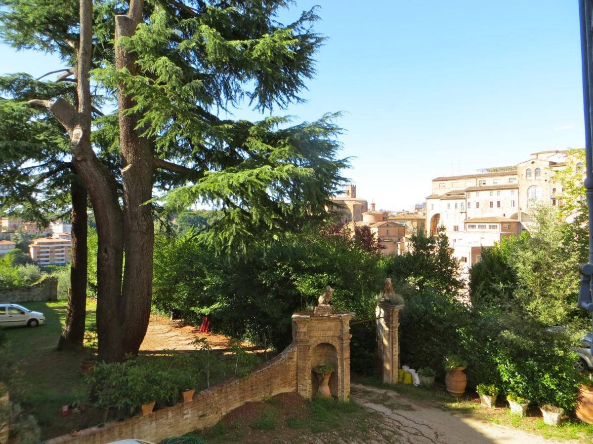 Casa Del Bravo - Camera Signorile '800 Sugli Antichi Orti Senesi Hotel Siena Bagian luar foto